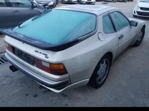 89 Porsche 944 S2 